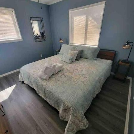 2022 Renovated 2-Bdrm Cozy, Lovely Condo W/Parking! Hilton Head Island Buitenkant foto