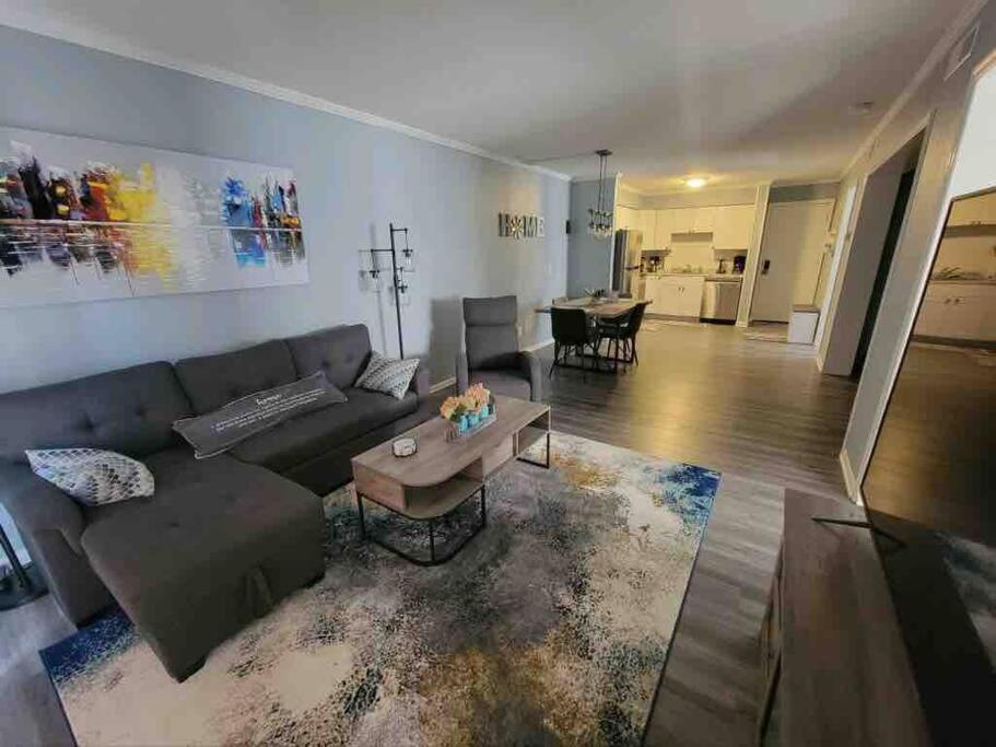 2022 Renovated 2-Bdrm Cozy, Lovely Condo W/Parking! Hilton Head Island Buitenkant foto
