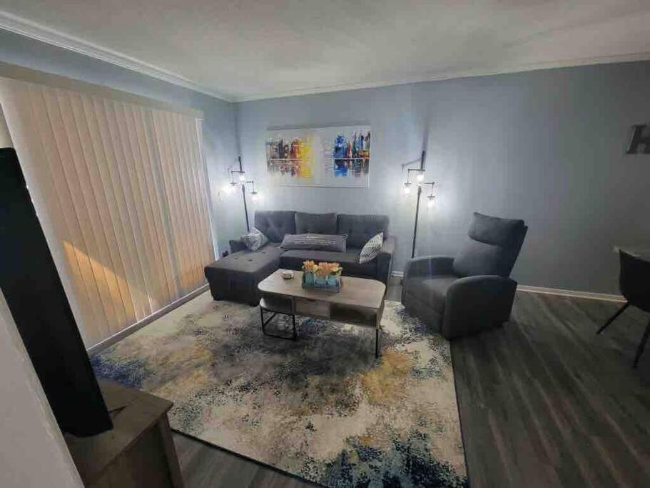 2022 Renovated 2-Bdrm Cozy, Lovely Condo W/Parking! Hilton Head Island Buitenkant foto
