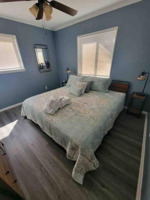 2022 Renovated 2-Bdrm Cozy, Lovely Condo W/Parking! Hilton Head Island Buitenkant foto