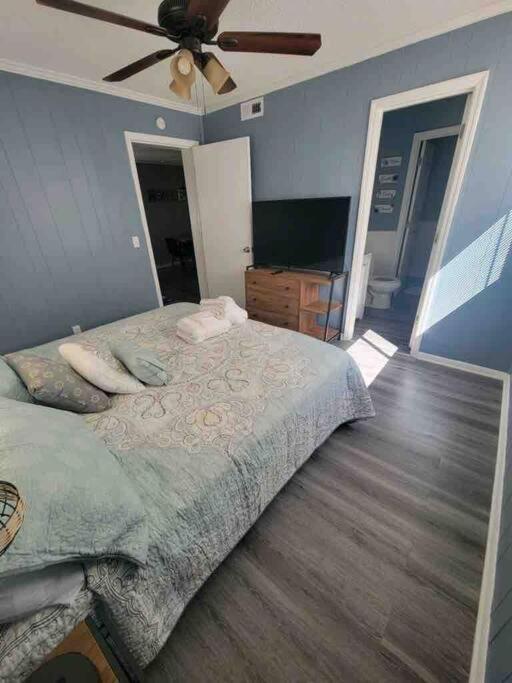 2022 Renovated 2-Bdrm Cozy, Lovely Condo W/Parking! Hilton Head Island Buitenkant foto