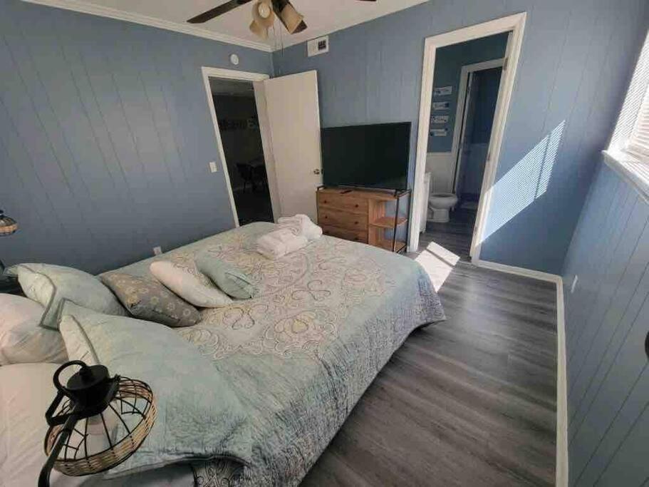 2022 Renovated 2-Bdrm Cozy, Lovely Condo W/Parking! Hilton Head Island Buitenkant foto