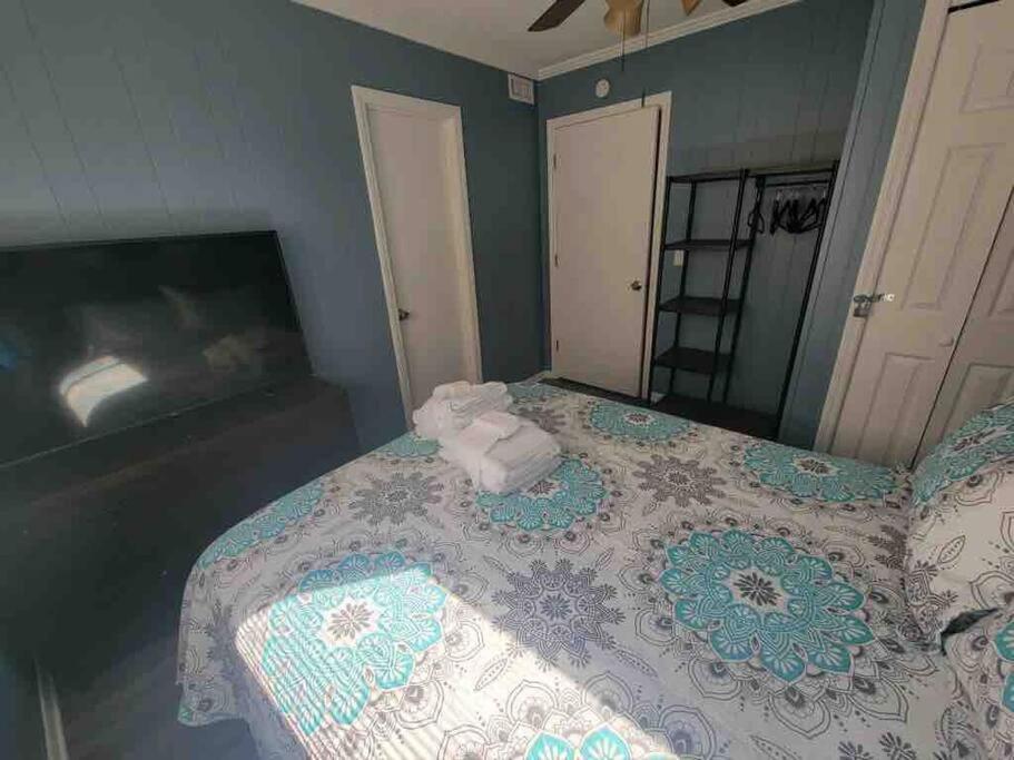 2022 Renovated 2-Bdrm Cozy, Lovely Condo W/Parking! Hilton Head Island Buitenkant foto